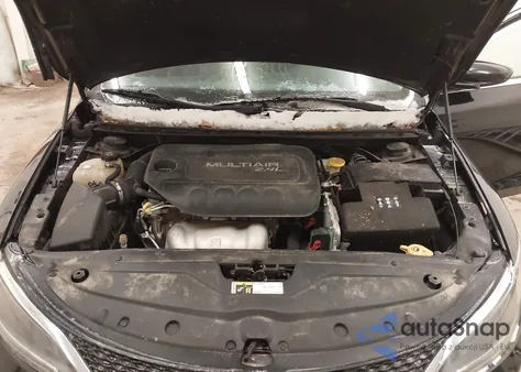 2017 Chrysler 200 Limited Platinum z USA, uszkodzony, nr VIN 1C3CCCABXHN501177